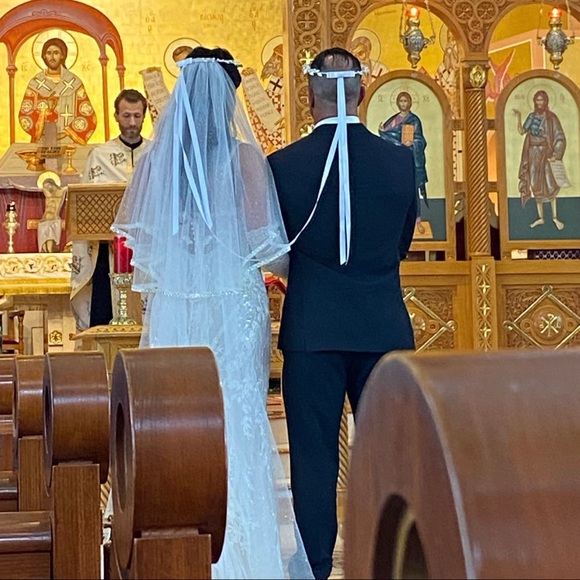 Enzoani Therese sized to 38/28/38 with DD cups in Ivory. - Picture 8 of 12